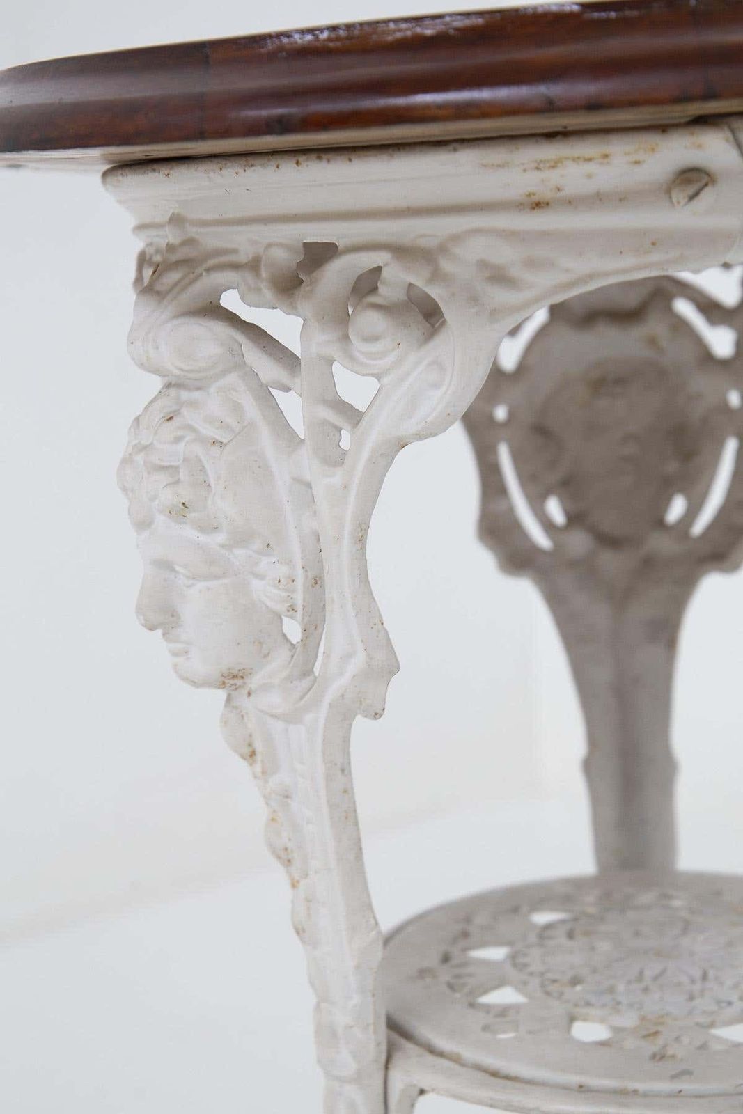 photo furniture English Cast Iron And Wooden Table