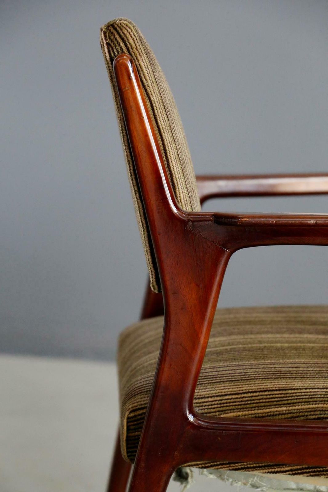 Italian Armchair Pair Attributed To Gio Ponti In Original Velvet photo vinterior