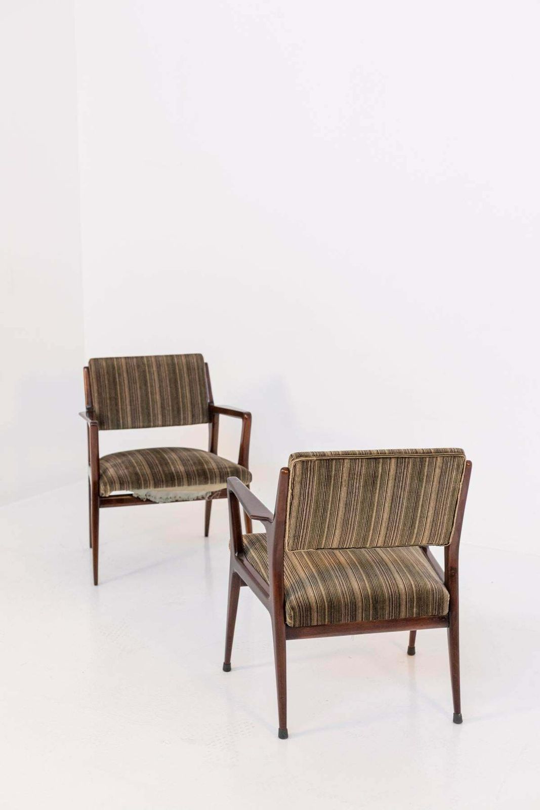 Furniture Italian Armchair Pair Attributed To Gio Ponti In Original Velvet photo