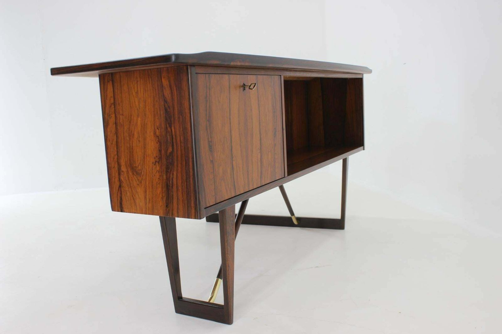 1960s Peter Løvig Nielsen 'Boomerang' Desk In Rosewood Hedensted Møbelfabrik, photo buy