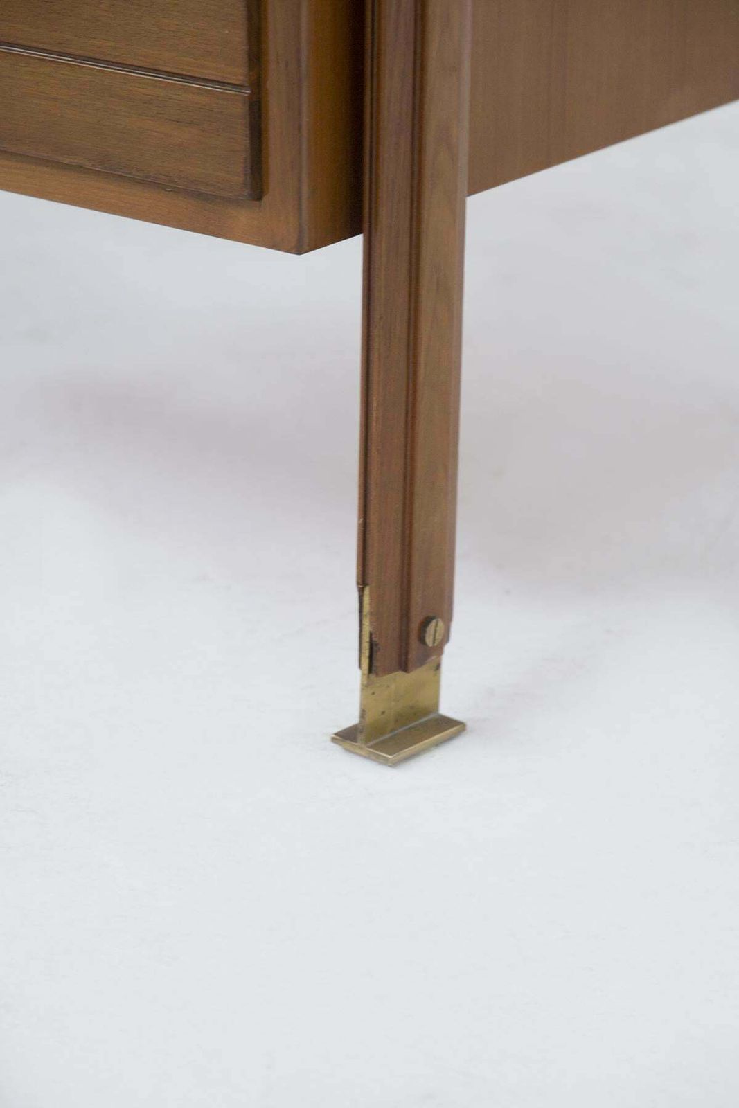 Italian Vintage Desk In Walnut Wood, Brass And Glass photo 3798.0