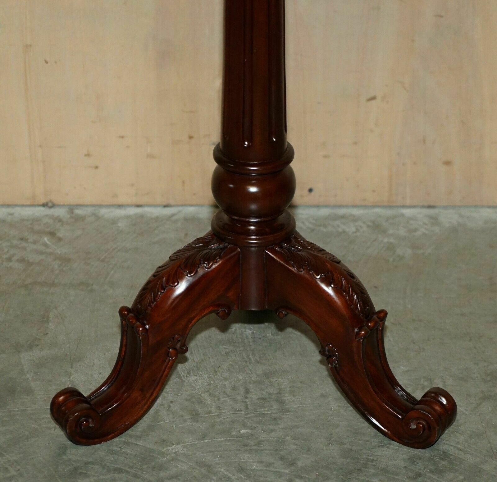 Pair Of Antique Thomas Chippendale Hand Carved Jardiniere Plant Stands Pedestals photo 1750.0