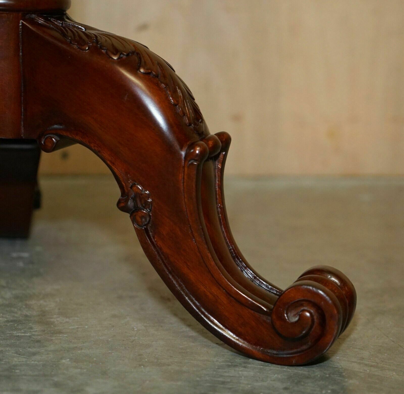 1750.0 Pair Of Antique Thomas Chippendale Hand Carved Jardiniere Plant Stands Pedestals photo