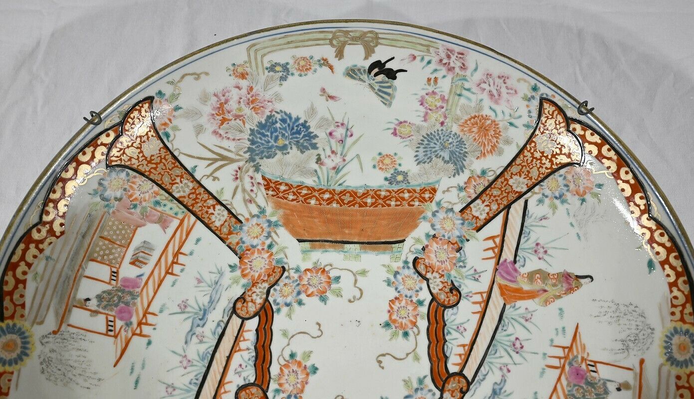 photo buy Important Porcelain Dish From Japan, Meiji Era, 19th Century