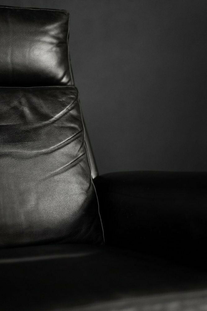 Mid Century Danish Modern Minimalist Black Leather Swivel Armchair By Georg Thams, 1960s photo buy