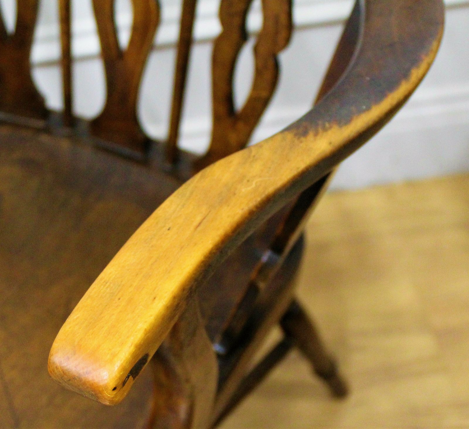 Antique Victorian Windsor Chair Wooden Desk Vintage Seating Stickleback Stick Carver Armchair Comback photo 355.0