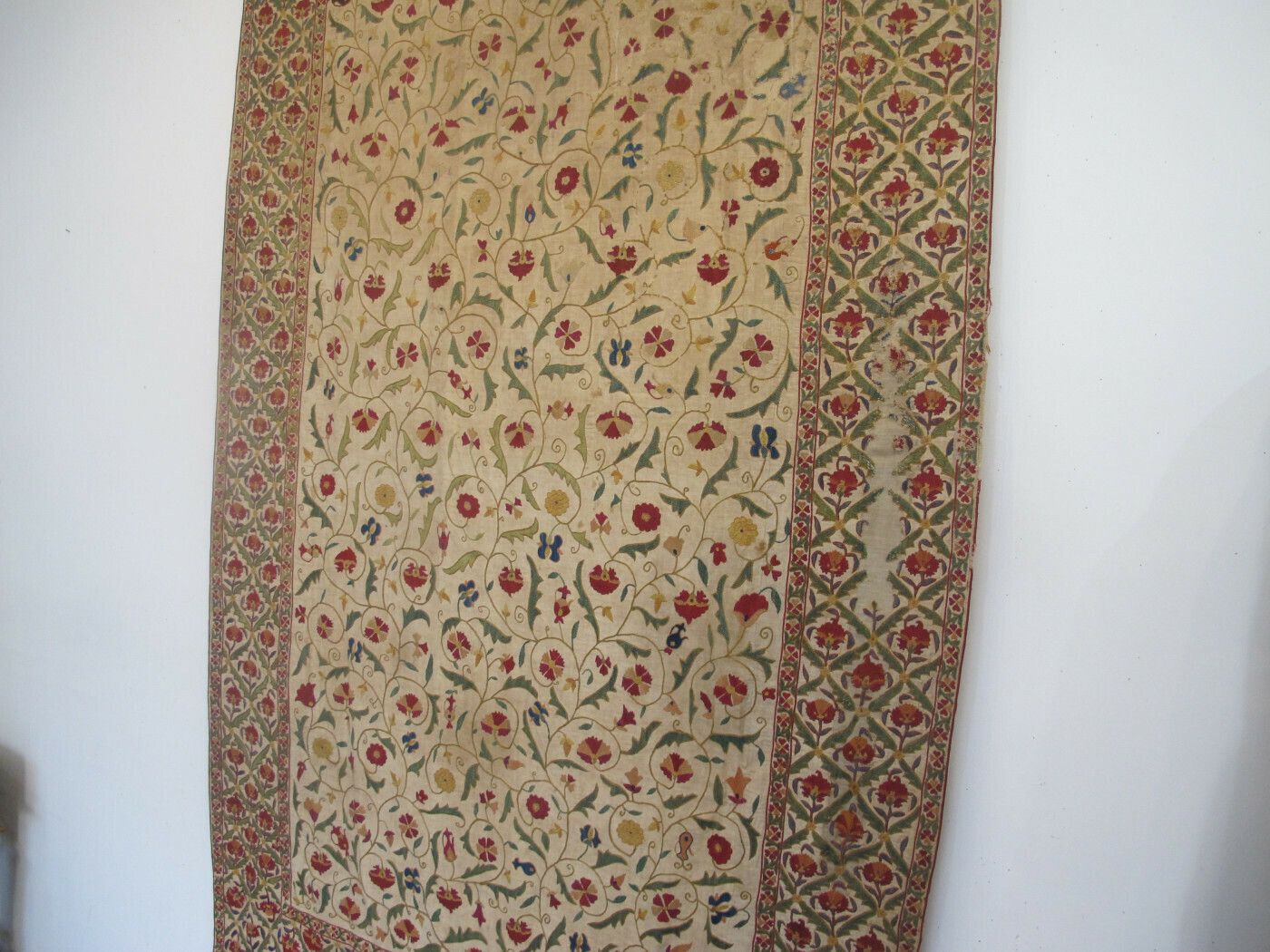 photo for sale Lovely Silk Embroidered Suzani, 2.70m X 1.54m