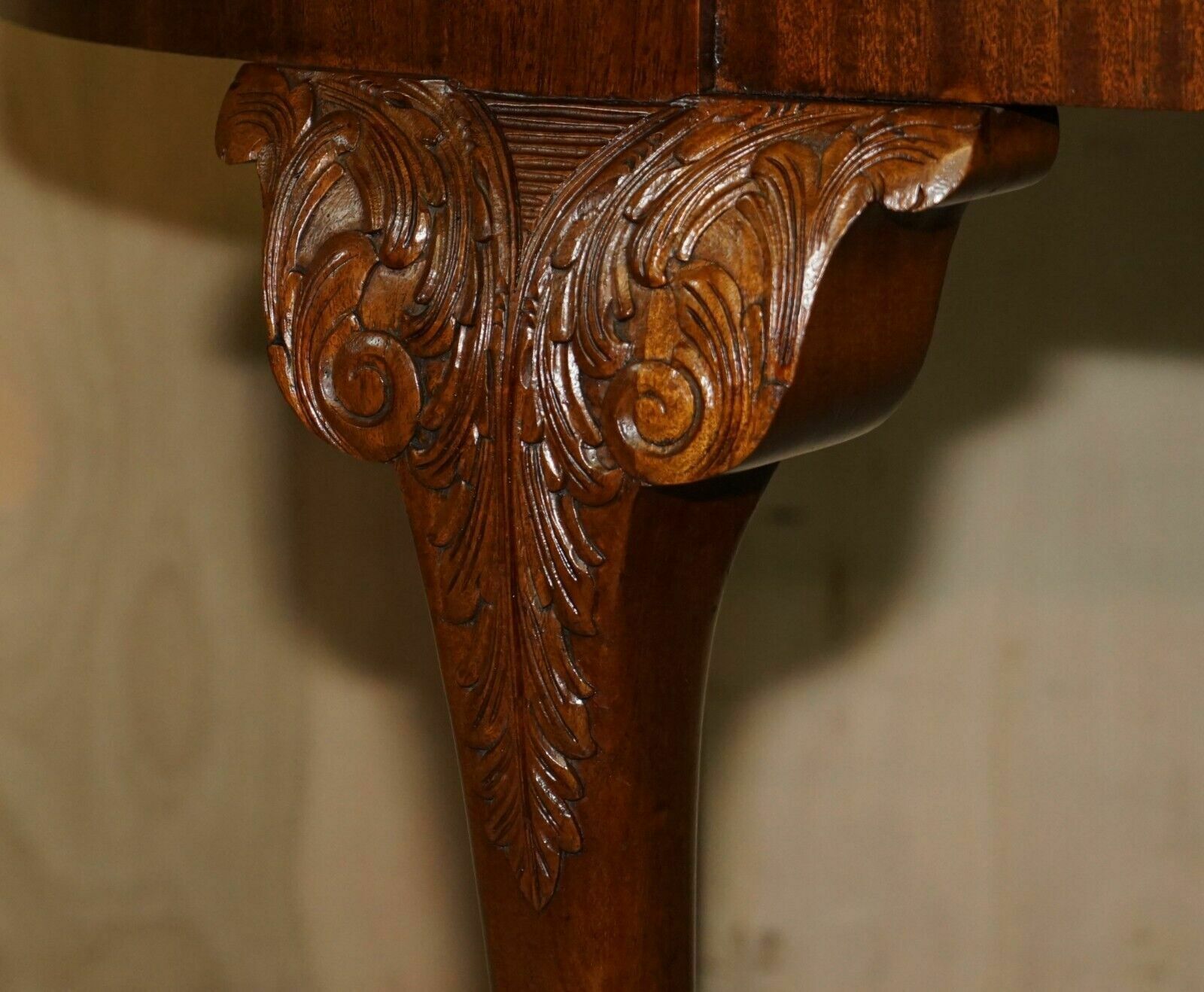 Lovely Antique Circa 1920 English Hand Carved Walnut Claw & Ball Dining Table photo buy