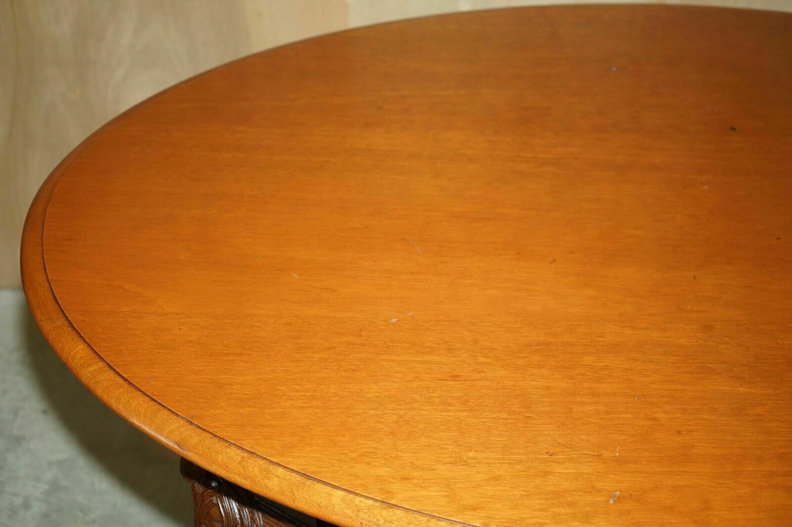 photo vintage Lovely Antique Circa 1920 English Hand Carved Walnut Claw & Ball Dining Table