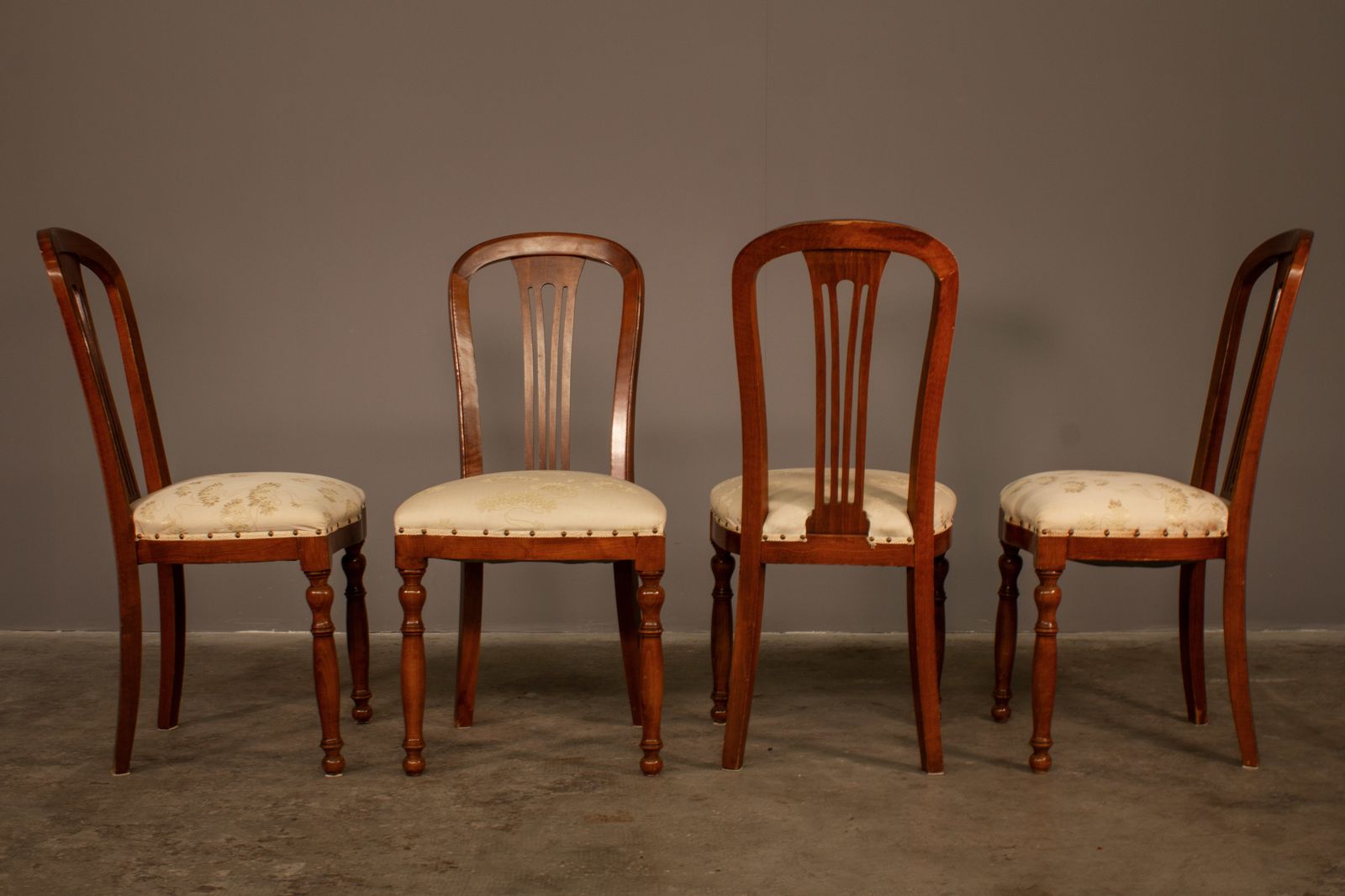 Table And 4 Upholstered Chairs, Cherry Wood From The 80s photo buy