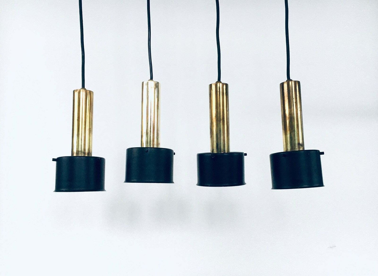 Mid Century Modern Italiaans Design Hanglampset, Italië, Ca. Jaren 1960 photo furniture