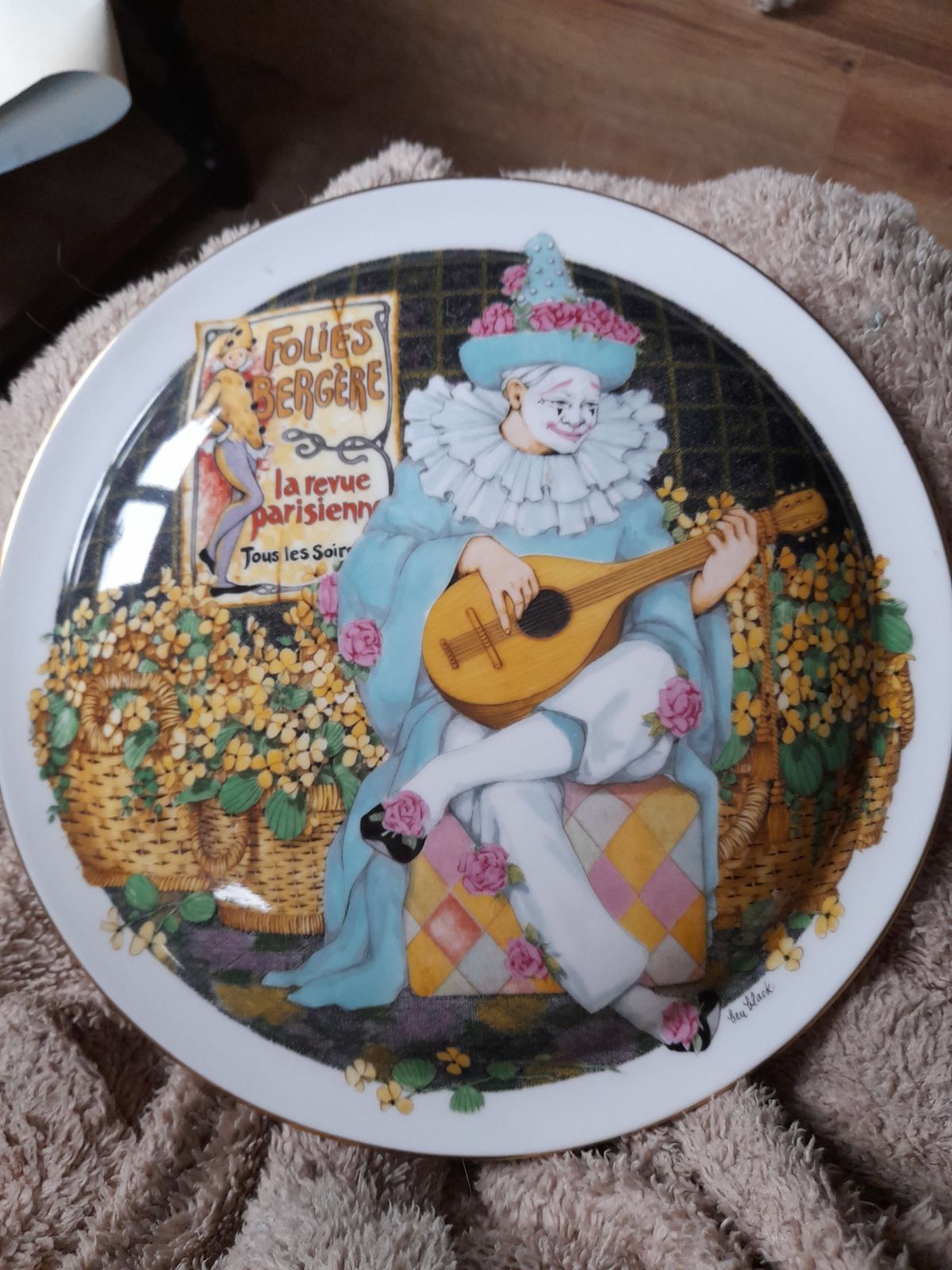 Royal Doulton. Behind The Painted Masque. Collectors Items photo Home Decor