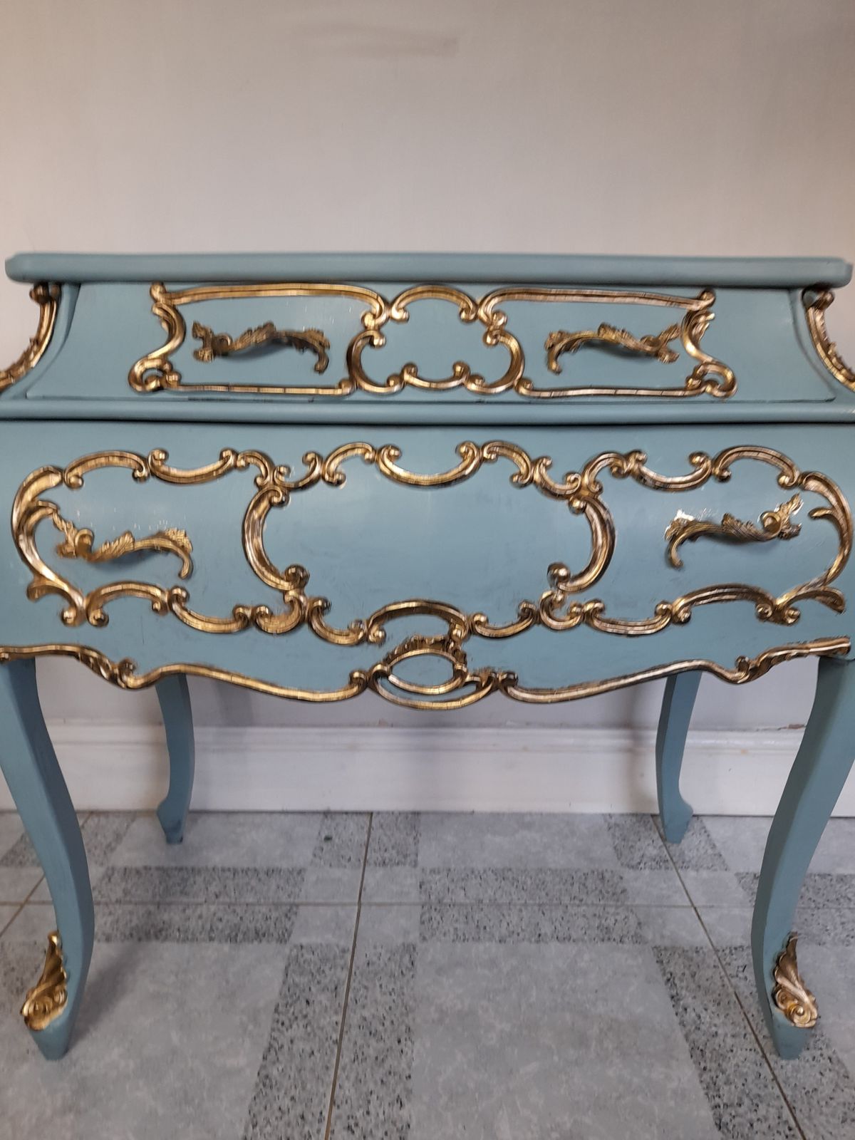 Madame Coco' A Truly Stunning French Rococo Bombe Chest photo 595.0