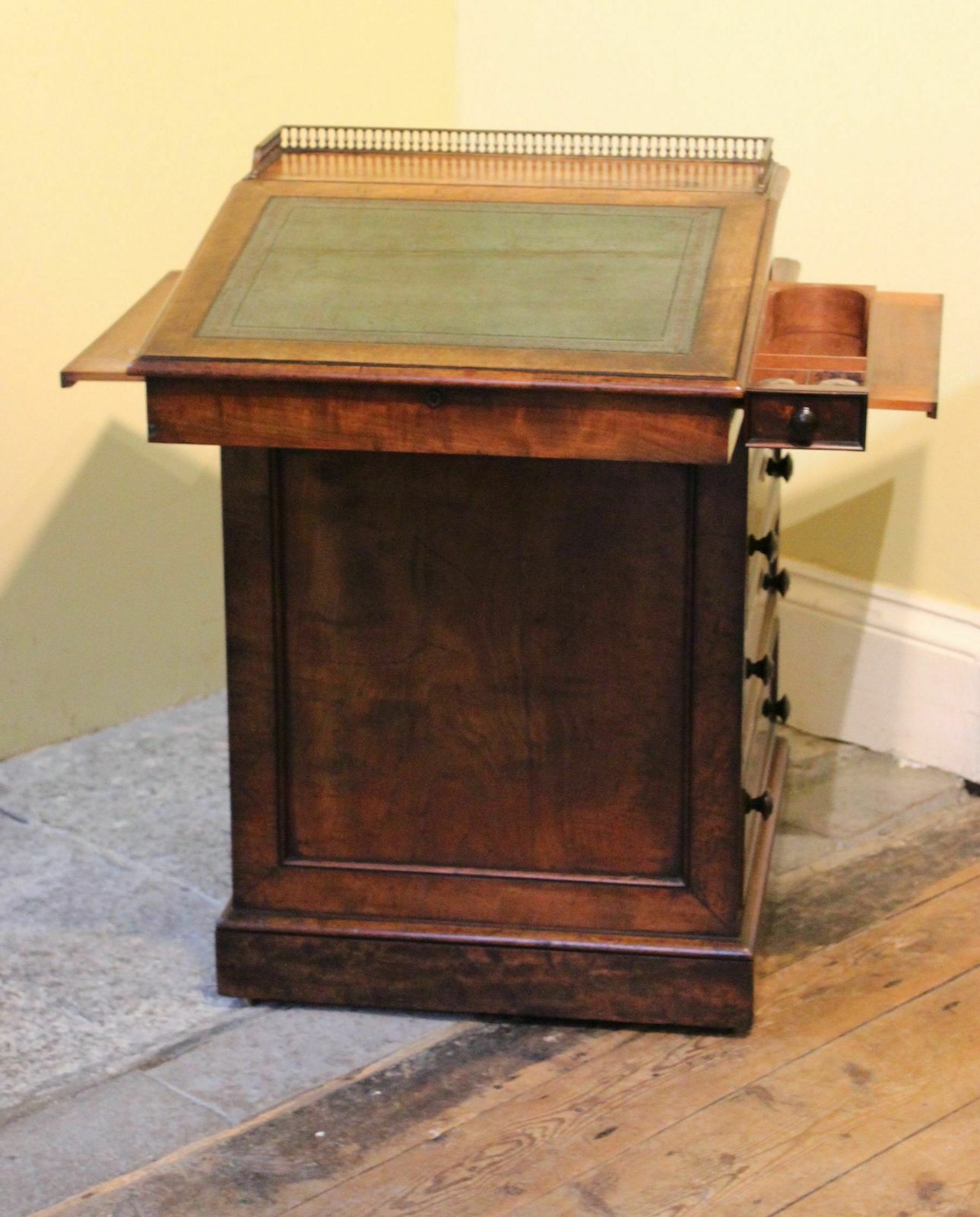 A Fine Early 19thc. Mahogany Davenport photo furniture