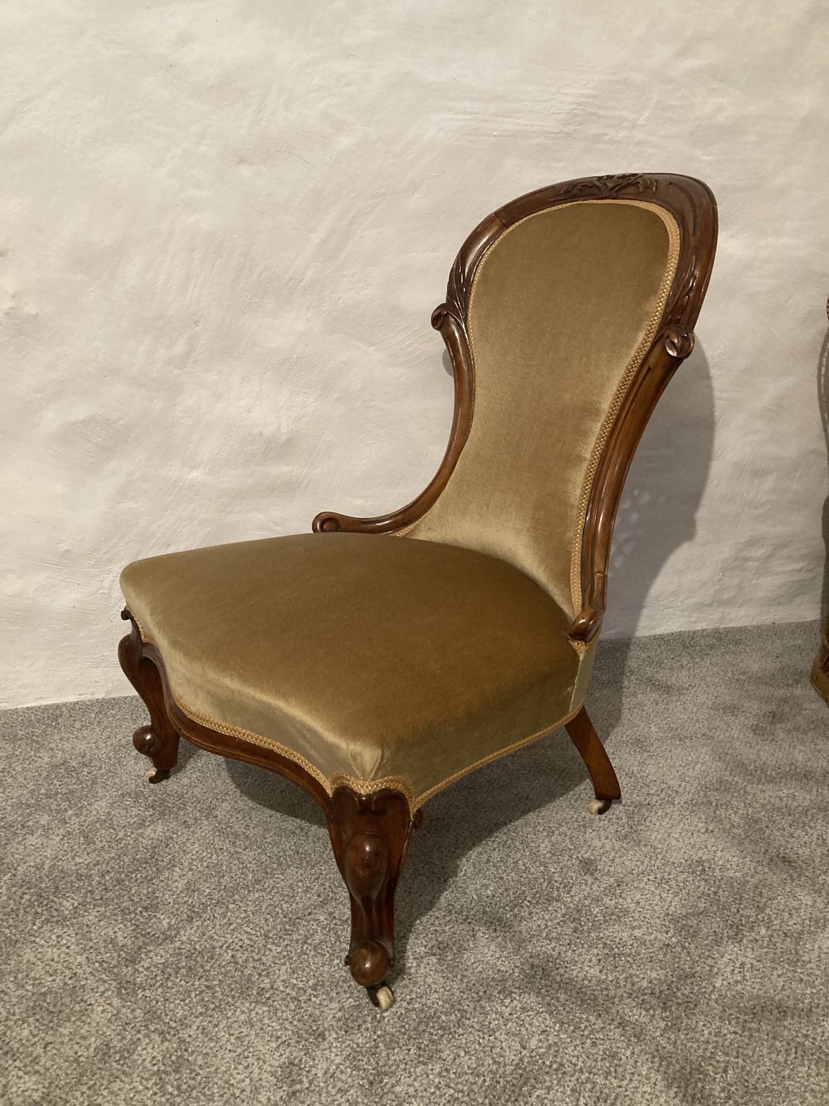 Victorian Nursing Chair With Pot Castors photo Furniture