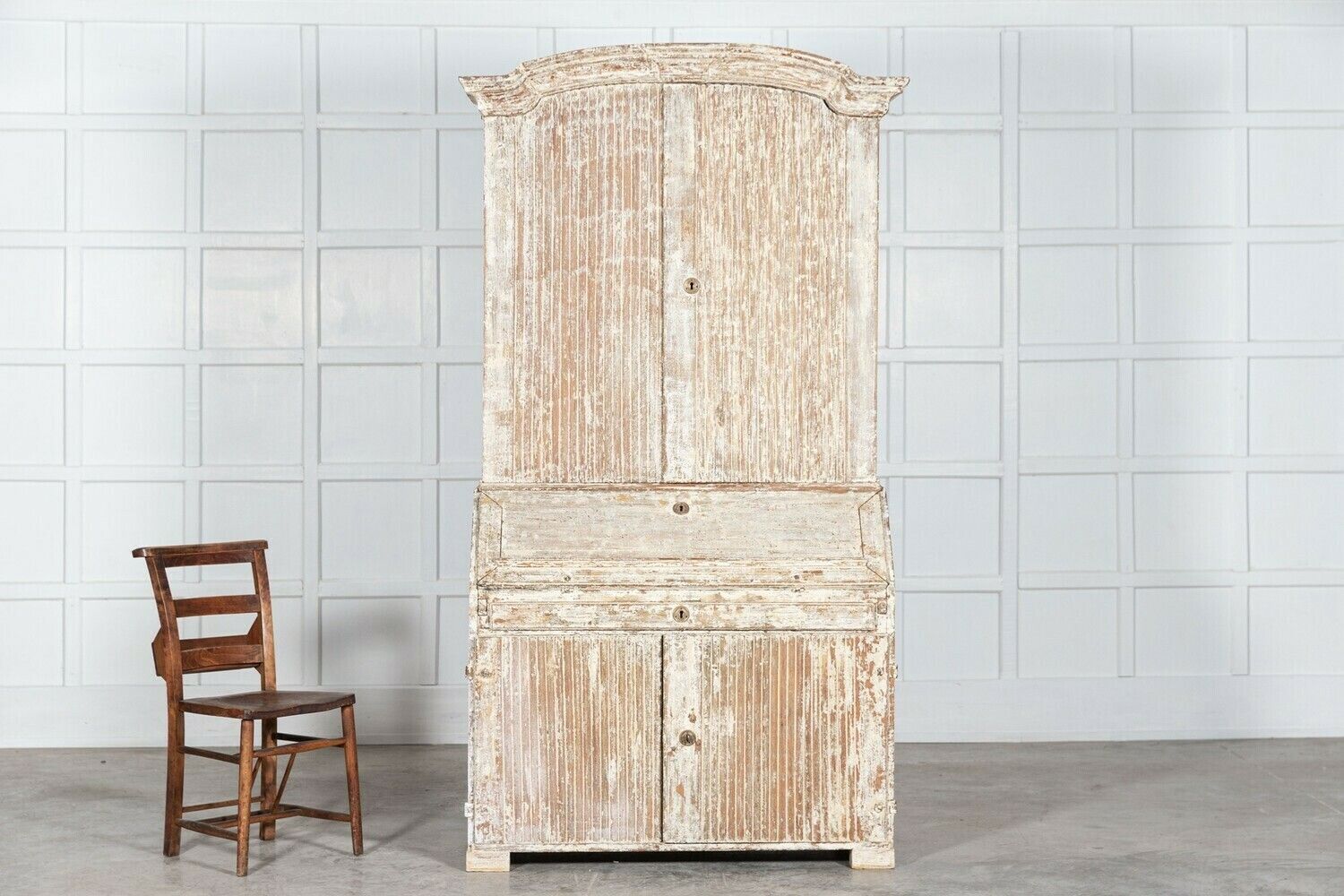 Large Swedish Gustavian Dry Scraped Bureau photo Furniture