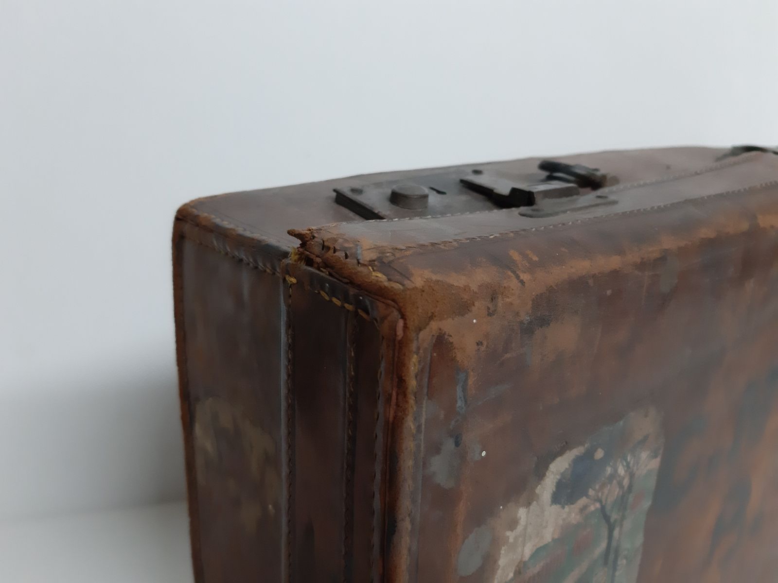 photo for sale Vintage Brown Leather Travel Case