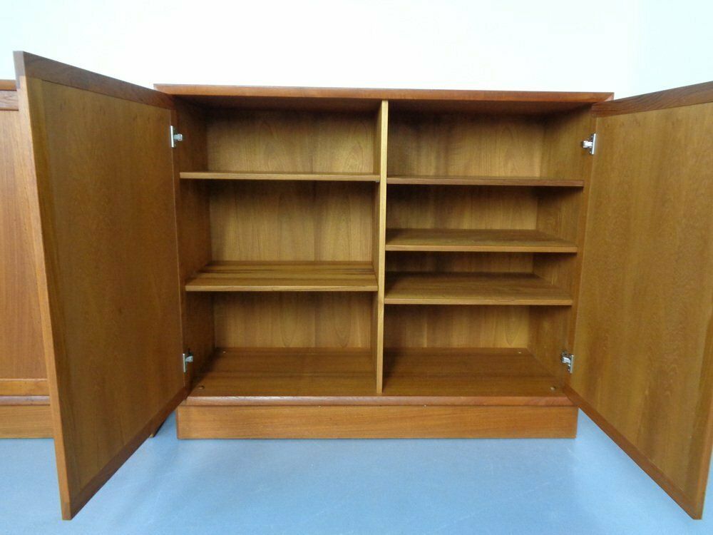 879.0 1 Large Teak Chest By H. W. Klein For Bramin, 1960s photo