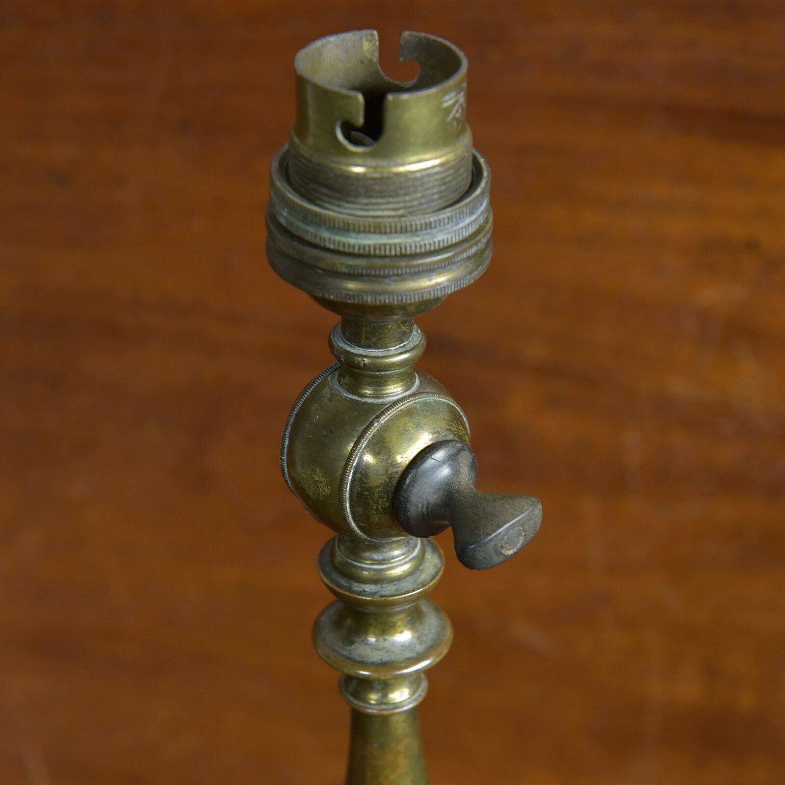 Antique Paw Footed Brass Lamp, Early 20th Century photo vintage
