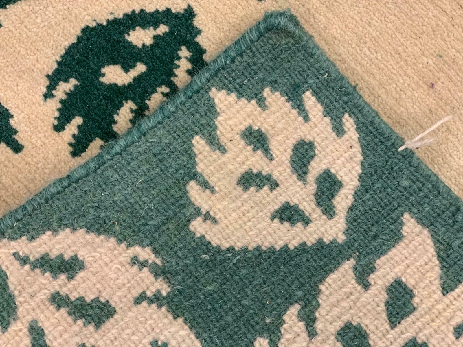 Green Modern Rug Handmade Carpet Cream Wool Area Rug For Home Decor photo vinterior