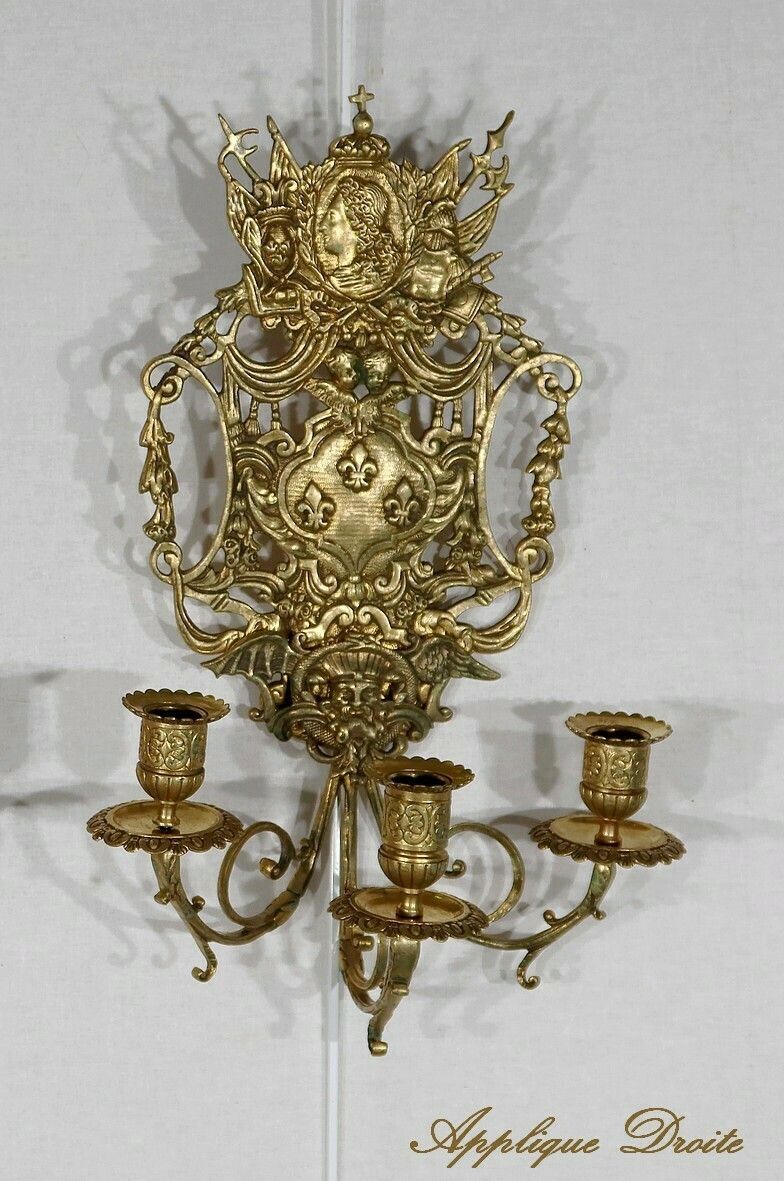 photo furniture Important Pair Of Wall Lights With 3 Branches In Gilded Bronze, Napoleon III   Mid 19th Century