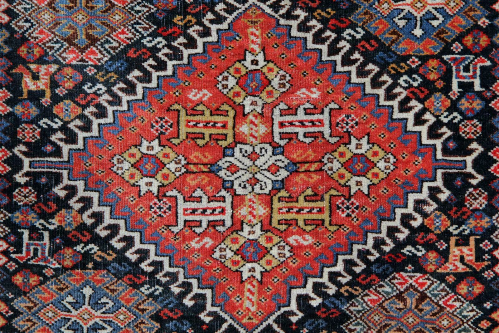 Small Tribal Wool Area Rug Handmade Traditional Lounge Home Interior Decprative Livingroom Carpet photo furniture