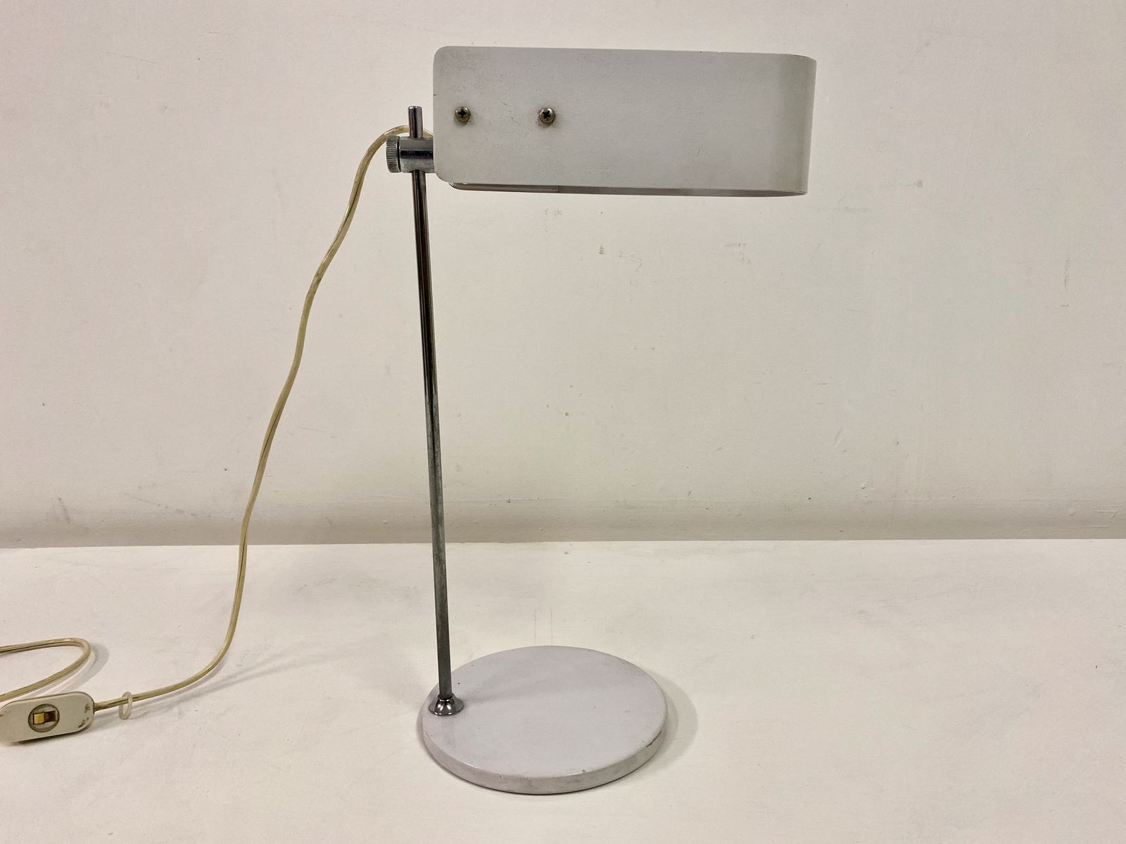 1960s Italian Industrial Desk Lamp photo vinterior