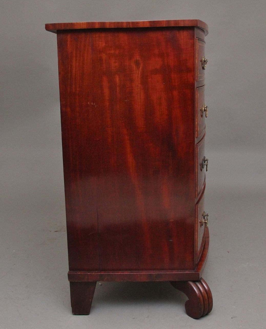 A Highly Decorative Early 19th Century Flame Mahogany And Inlaid Bowfront Chest Of Drawers photo Furniture