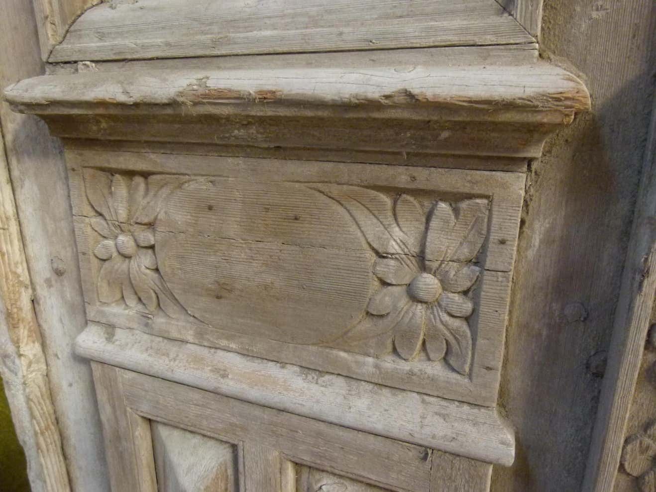19th Century Wooden Double Front Door In Art Nouveau Style photo vinterior