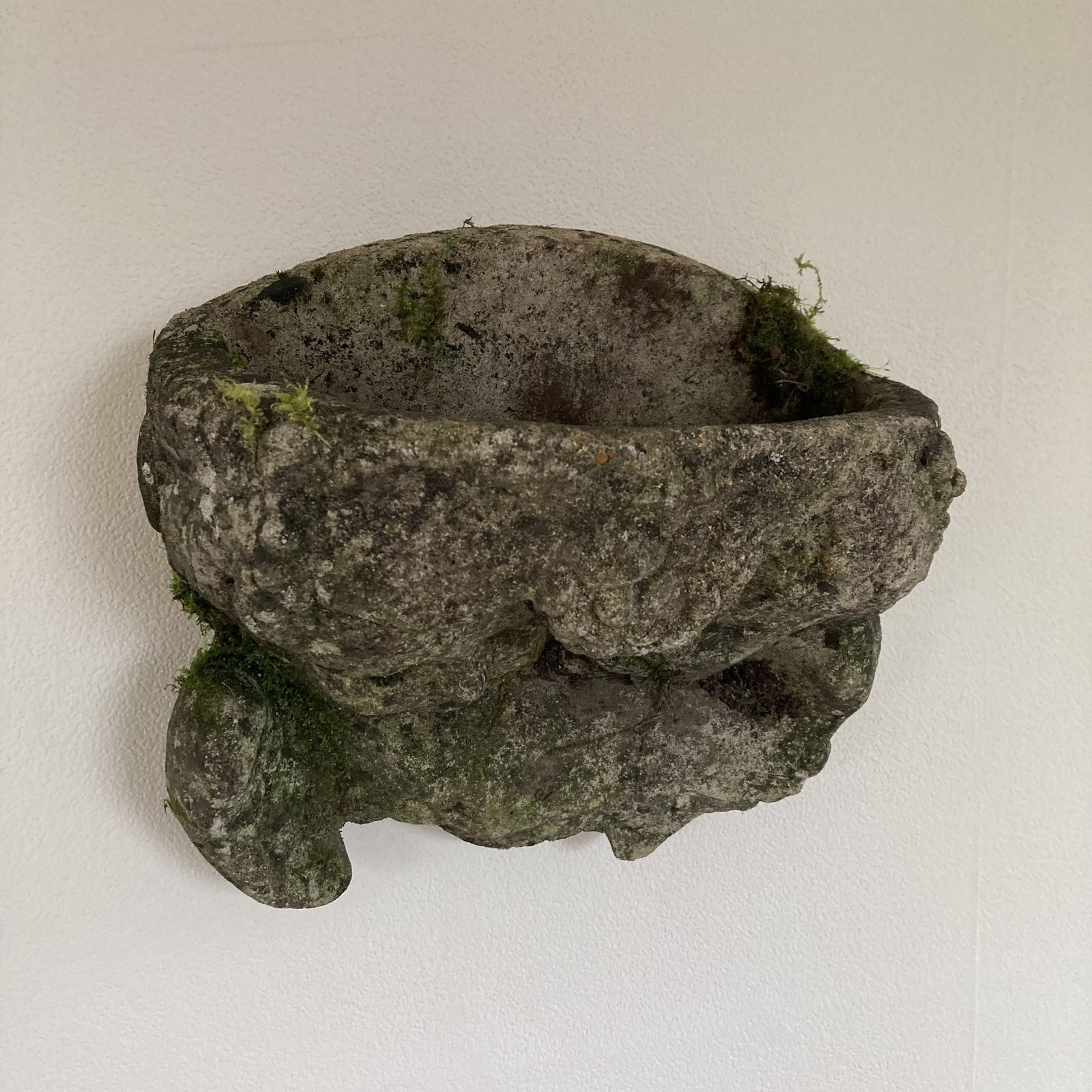 Vintage Weathered Cast Stone Putti Garden Wall Pocket Planter Twin Cherubs photo 145.0