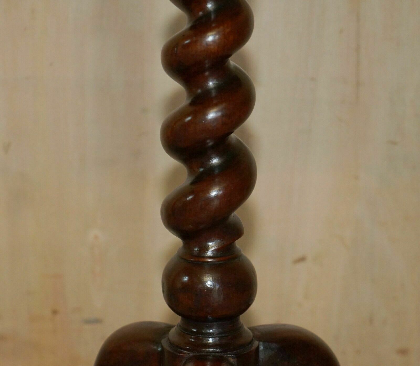 photo furniture Pair Of Restored Victorian Burr Walnut Tripod Side End Lamp Tables Circa 1860
