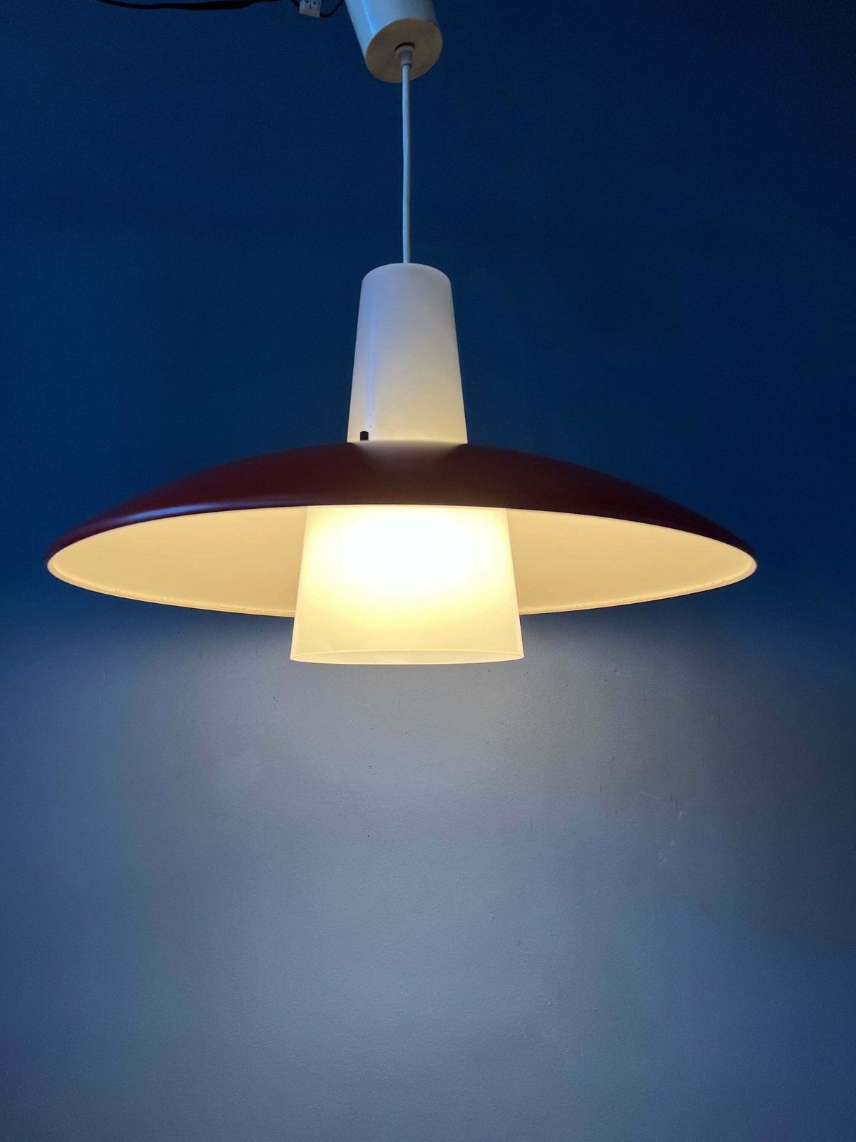 Deense Stijl Hanglamp Van Louis Kalff Voor Philips