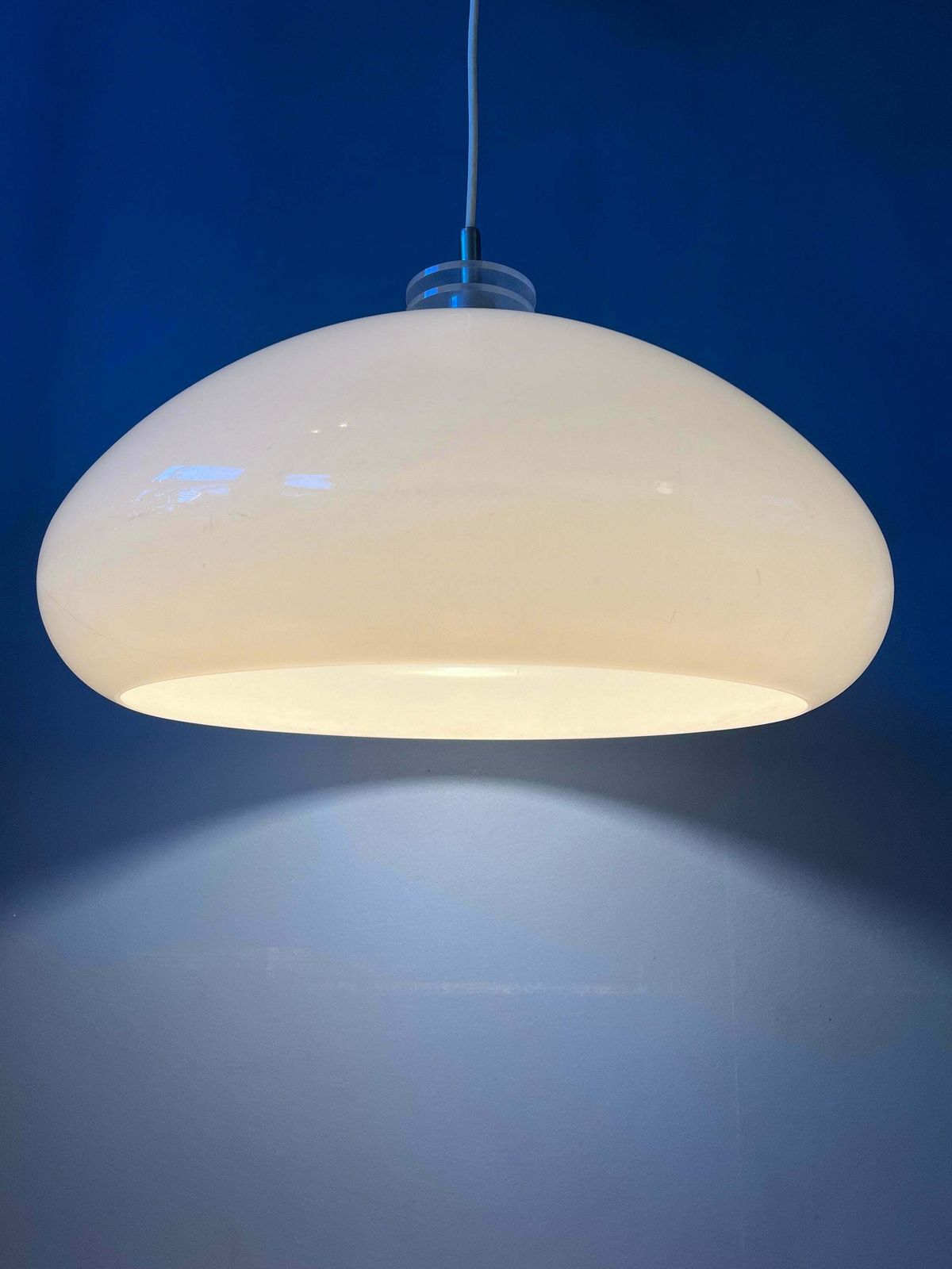 Mushroom Hanglamp – Wit Space Age Verlichtingsarmatuur photo furniture