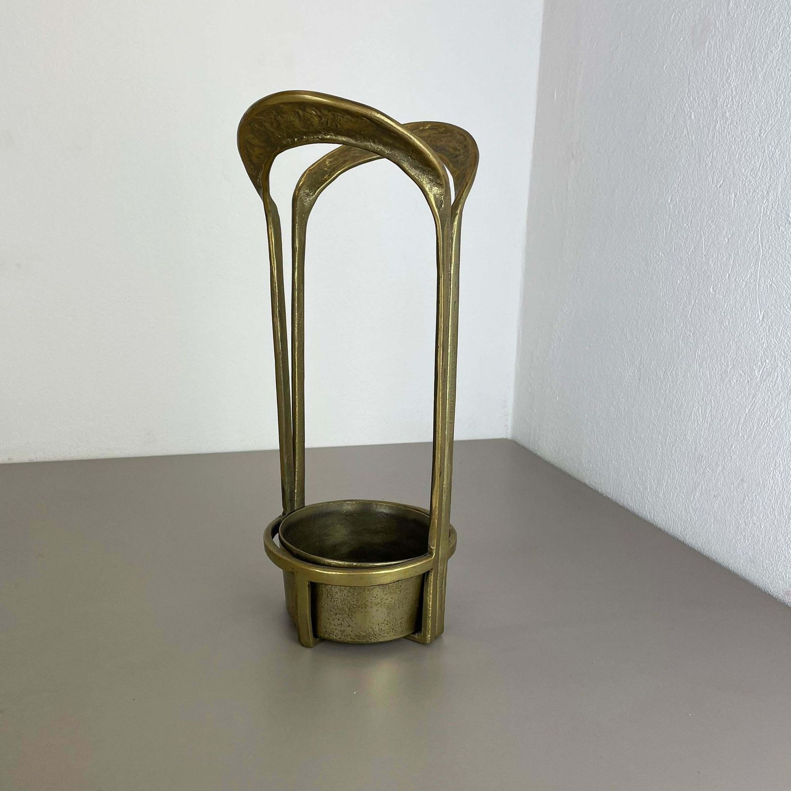 Orig. 4,4kg Hollywood Regency Solid Brutalist Brass Umbrella Stand, Italy, 1970 photo furniture