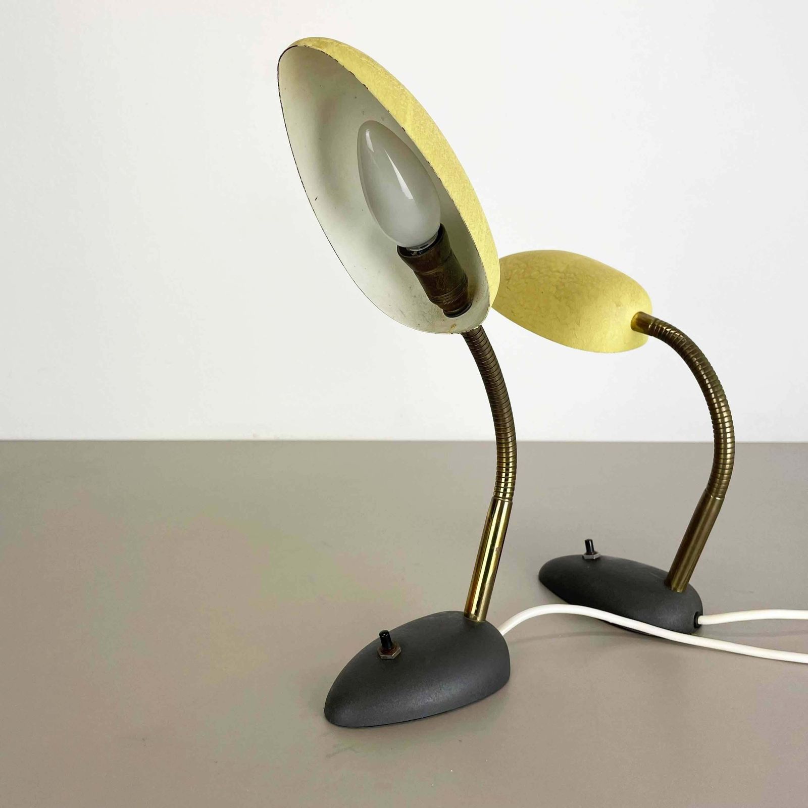 Set Of 2 Stilnovo Auböck Style Yellow + Black Sputnik Table Light, Italy, 1950s photo Lighting