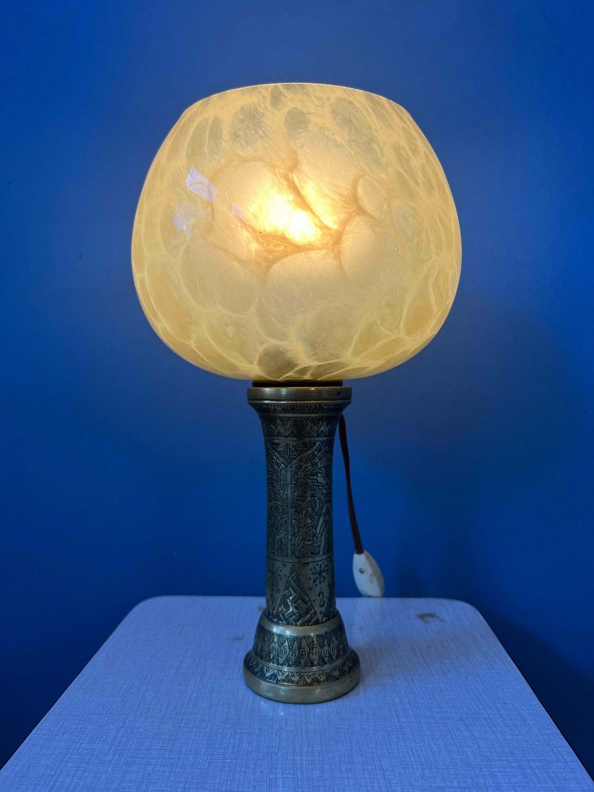 Antieke Art Deco Glazen Lamp Met Bronzen Voet photo furniture
