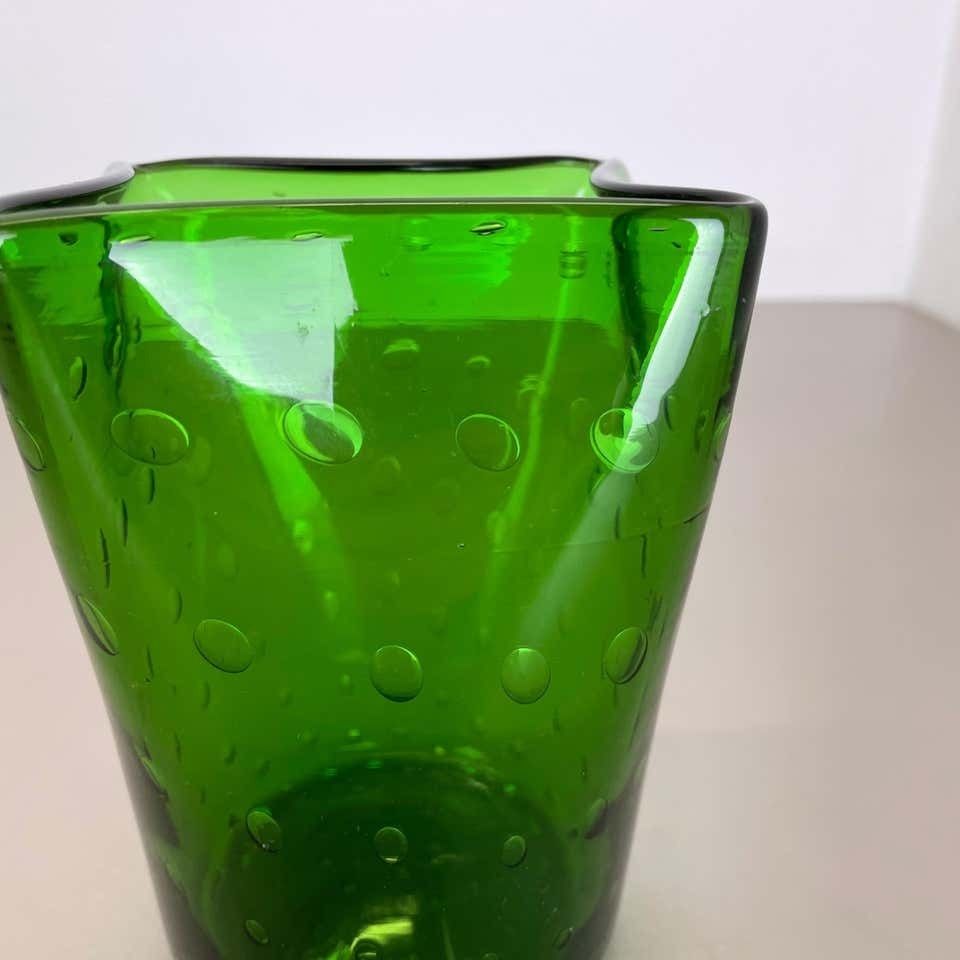 photo vinterior Murano Glass Bullicante Bubble "Green" Vase Element Shell Murano, Italy, 1970s