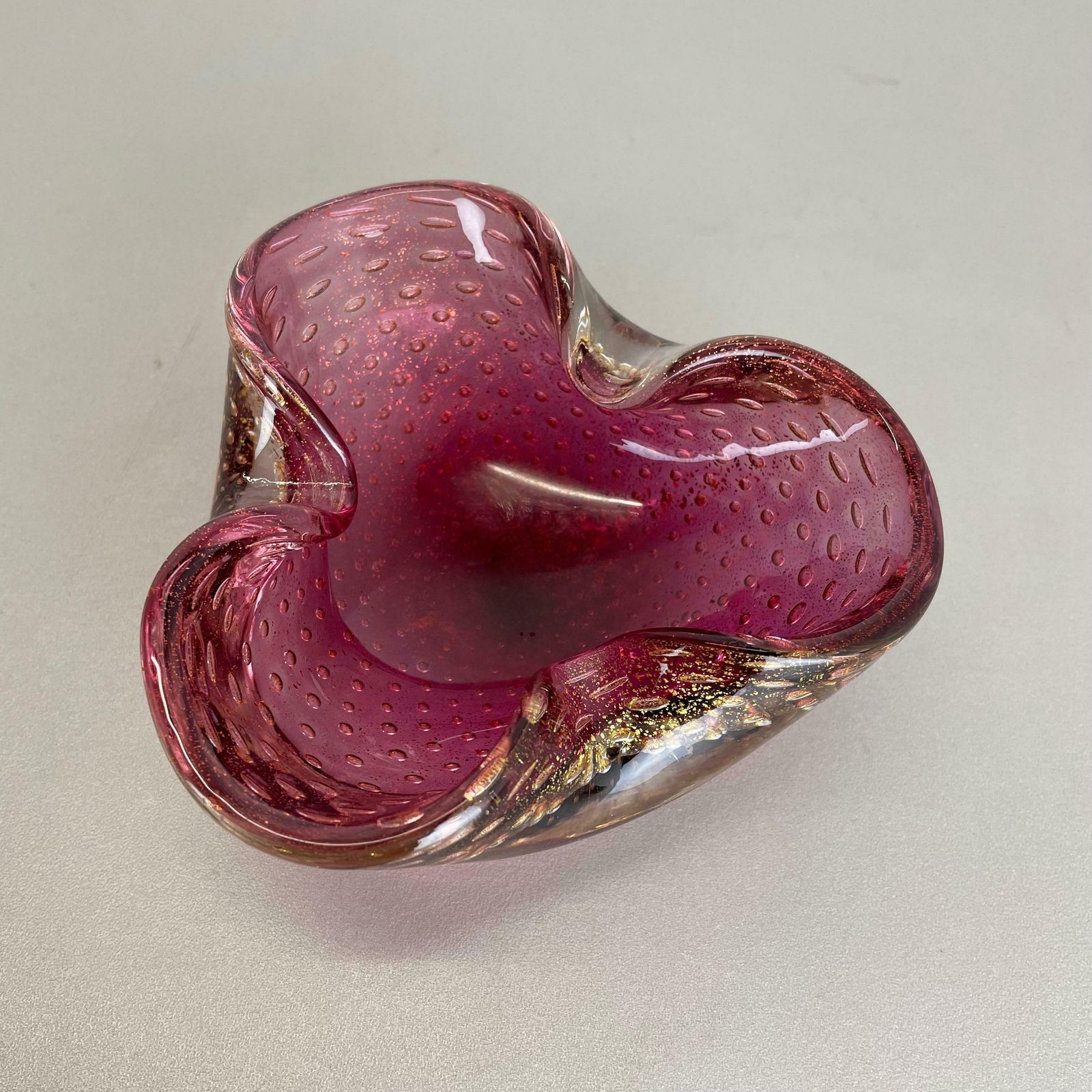 photo furniture Murano Glass Pink Gold Dust Bowl Element Shell Ashtray Murano Italy 1970s