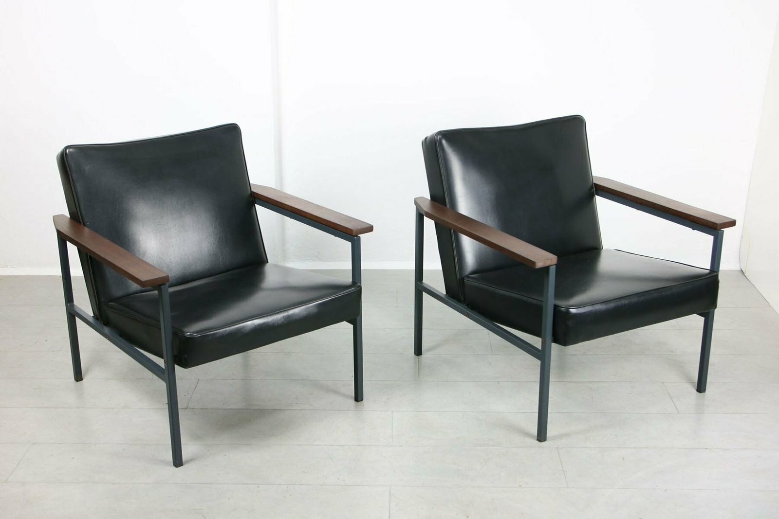 Vintage Bauhaus Lounge Chair In Black, 1970s photo for sale