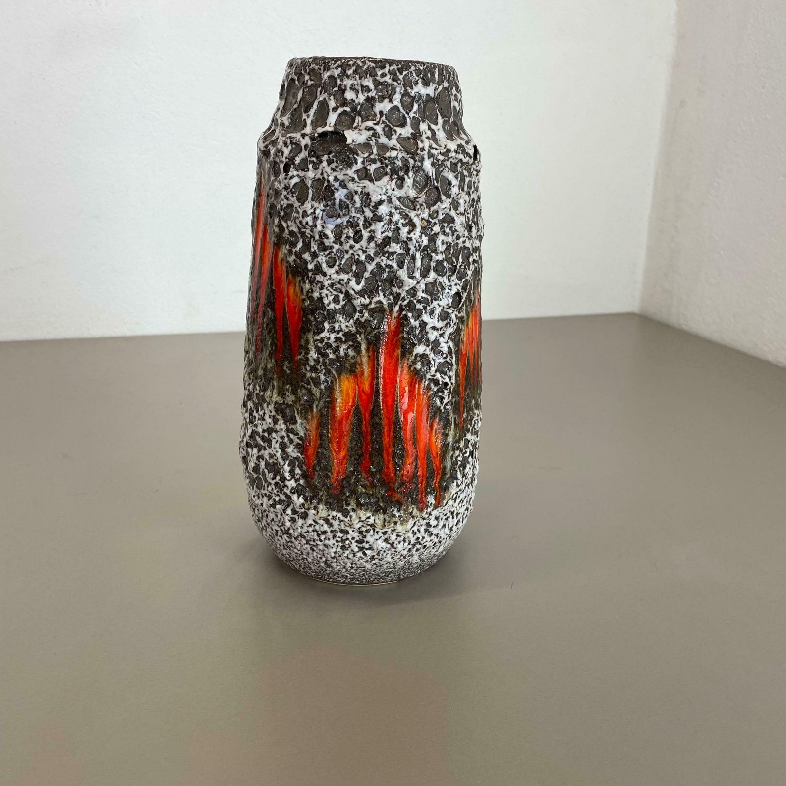 Extraordinary Lora Zig Zag Pottery Fat Lava Vase By Scheurich, Germany, 1970s photo furniture