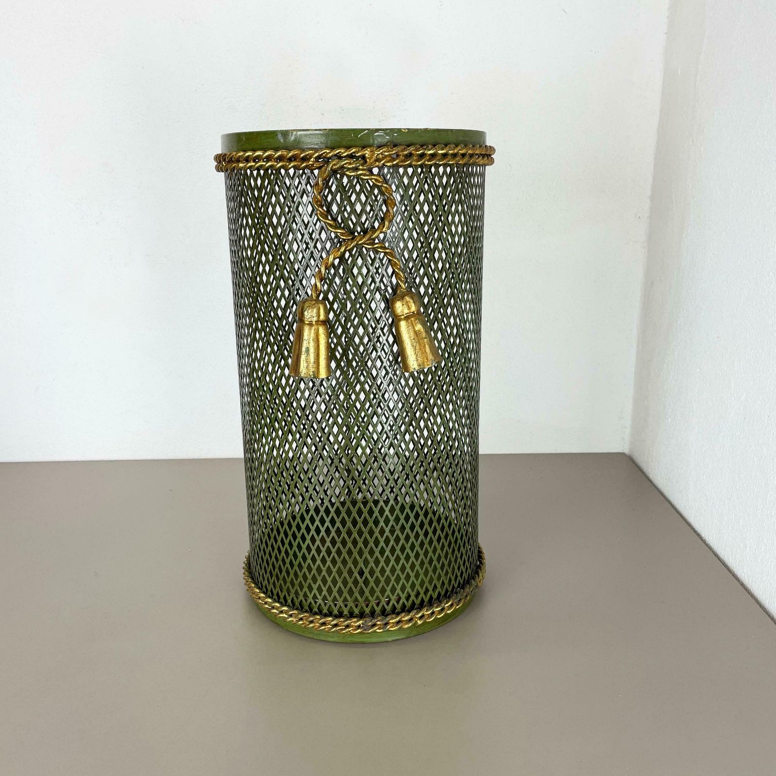 Hollywood Regency Gilded Metal Umbrella Stand By Li Puma, Firenze, Italy, 1950s photo Furniture