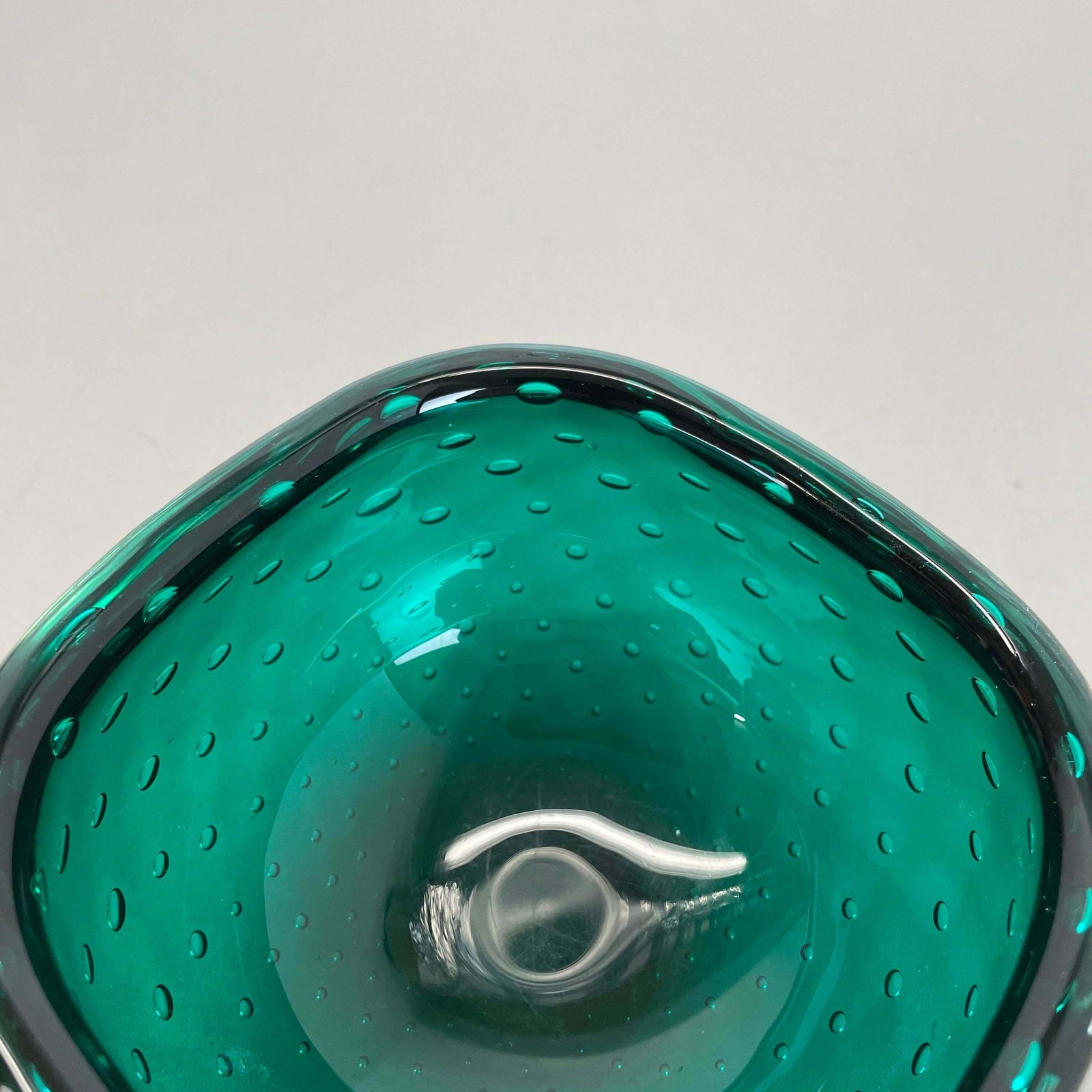 photo for sale Murano Glass Bullicante "Green" Bowl Element Shell Ashtray Murano, Italy, 1970s