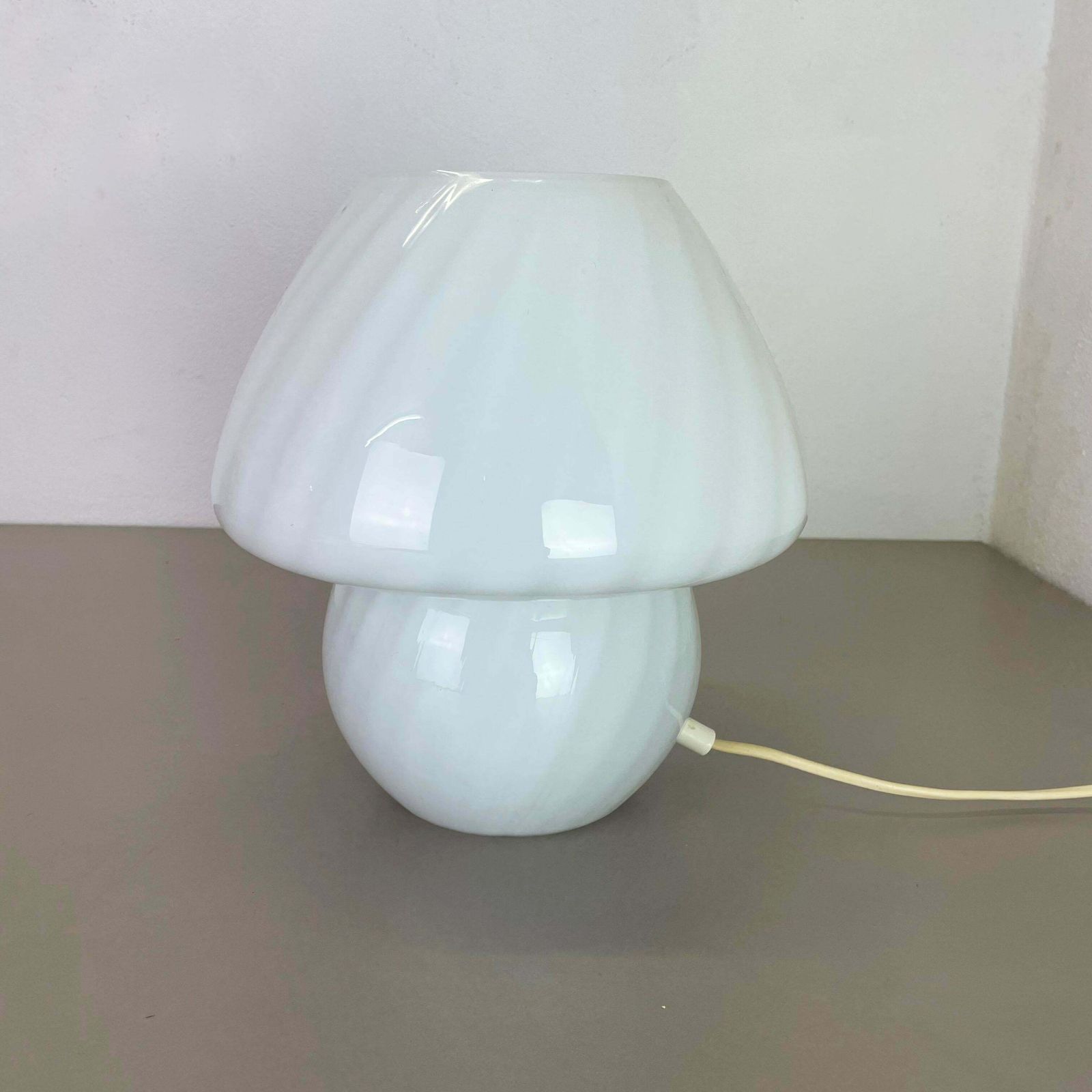 "Mushroom" Murano Glass Table Desktop Light Made By Vetri Murano, Italy, 1970s photo Lighting