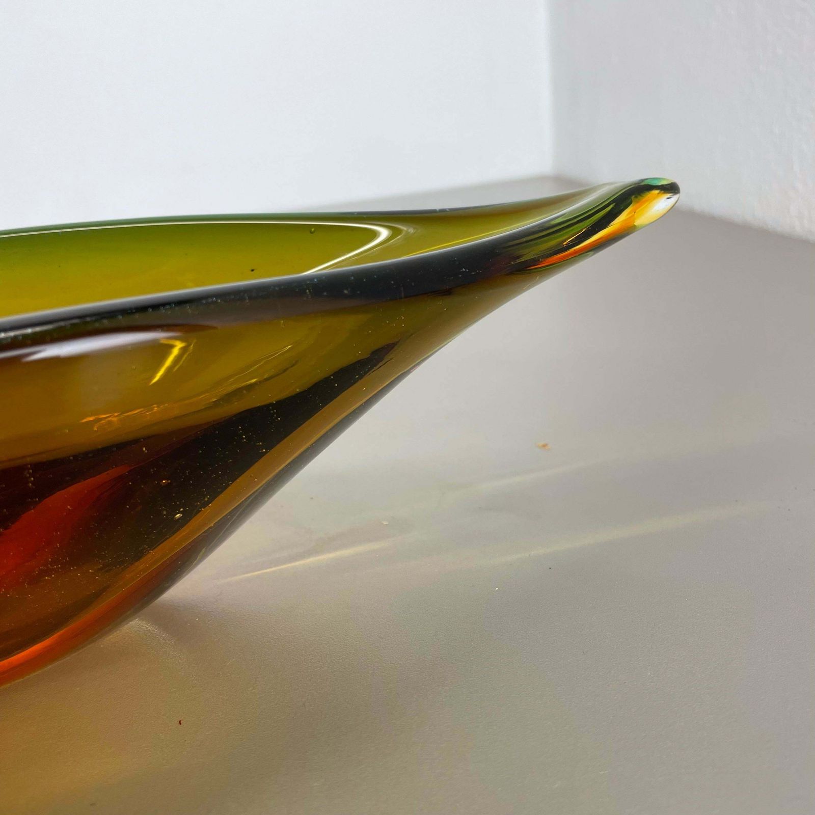 photo furniture 1,8 Kg Glass Bowl Shell Centrepiece By Flavio Poli Attrib Murano Italy 1970s
