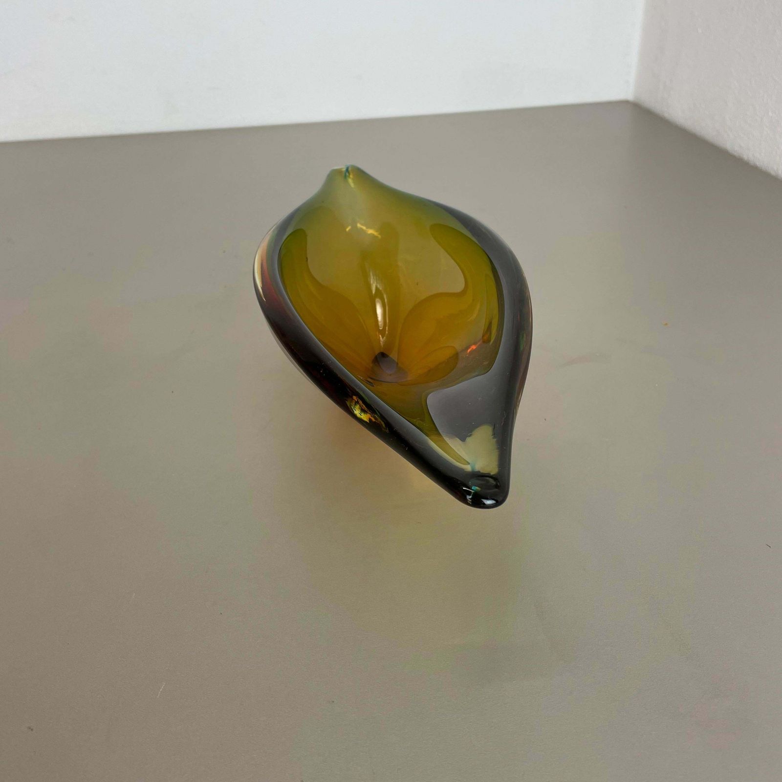 photo vinterior 1,8 Kg Glass Bowl Shell Centrepiece By Flavio Poli Attrib Murano Italy 1970s