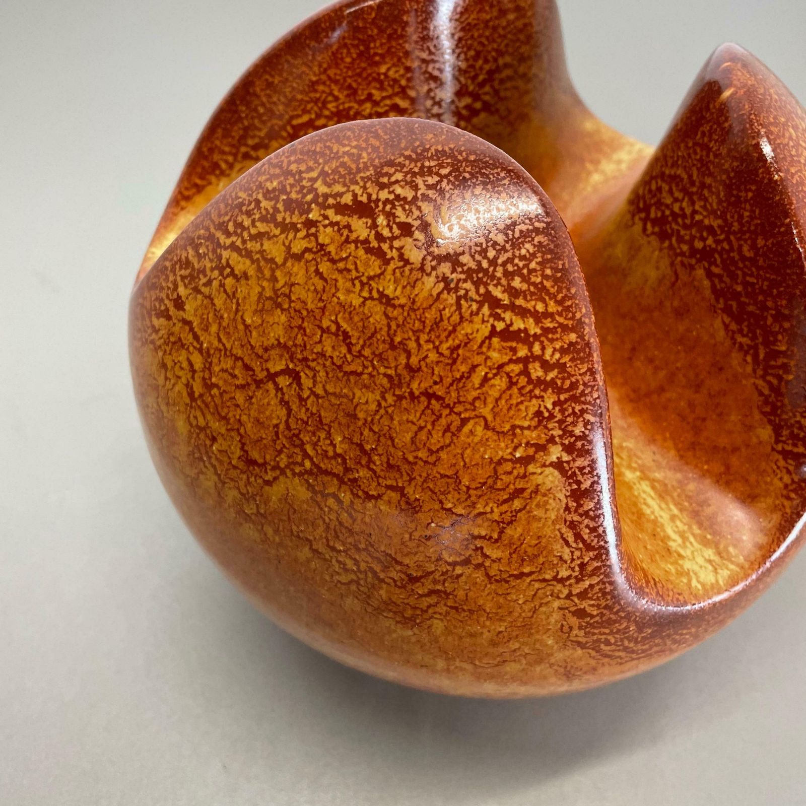 Set Of 2 Ceramic Studio Pottery Vases By Bertoncello Ceramics Italy 1970s photo vinterior