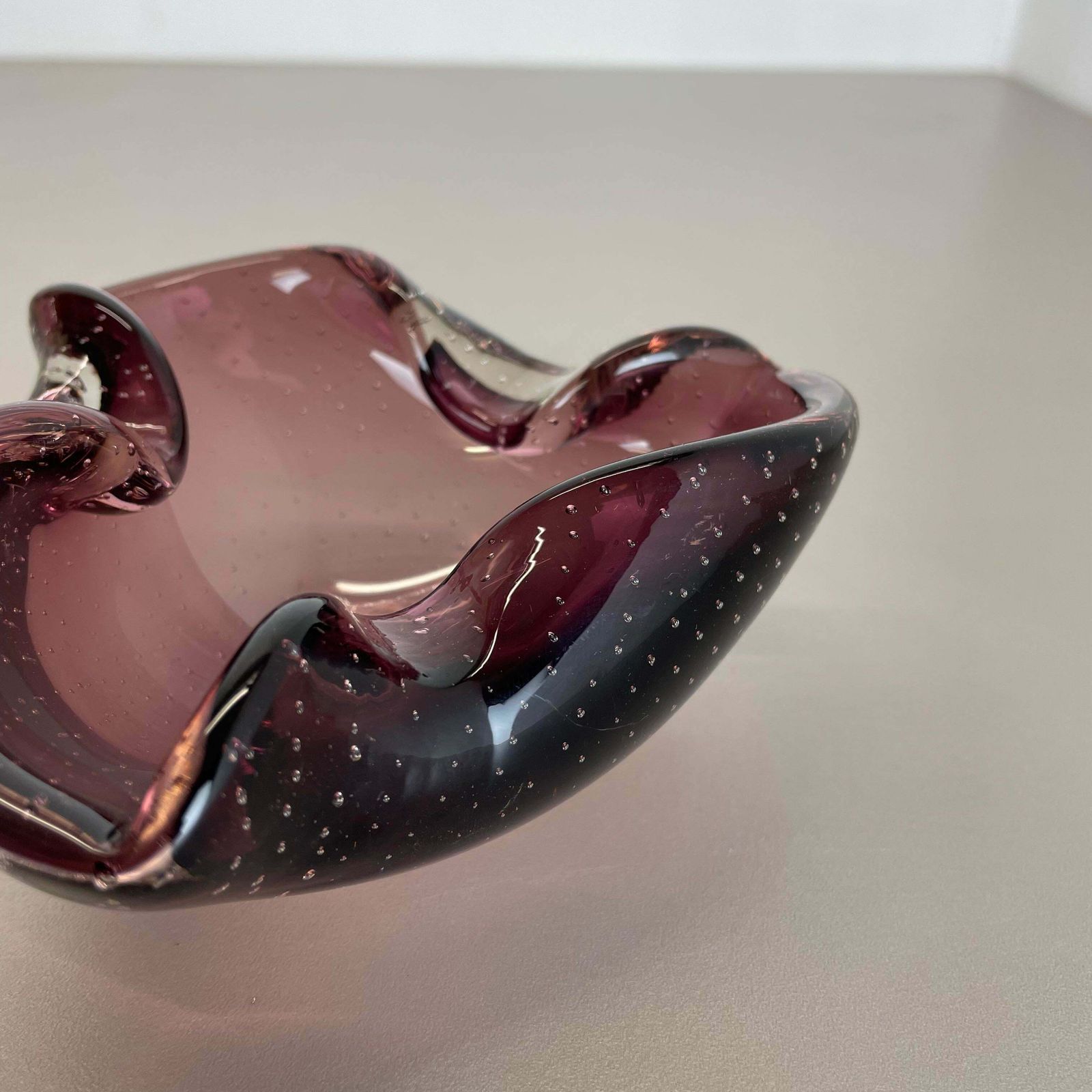 Large Pink Murano Bubble Glass Bowl Element Shell Ashtray Murano Italy 1970s photo vintage