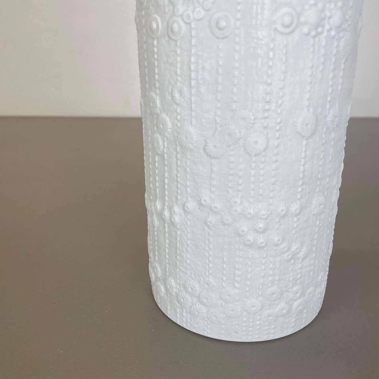 Large Op Art Vase Porcelain Vase By Martin Freyer For Rosenthal, Germany photo 542.0