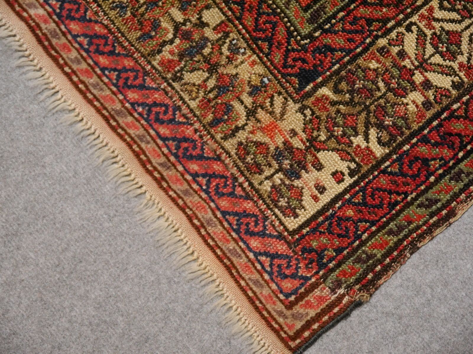 Malayer Rug 5,9 X 3,6 Ft / 179 X 109 Cm photo furniture