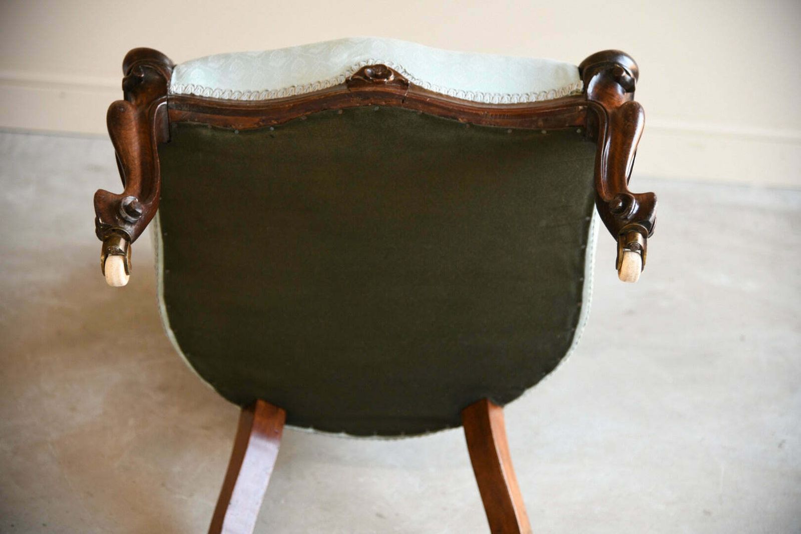 345.0 Victorian Rosewood Armchair, 1800s photo